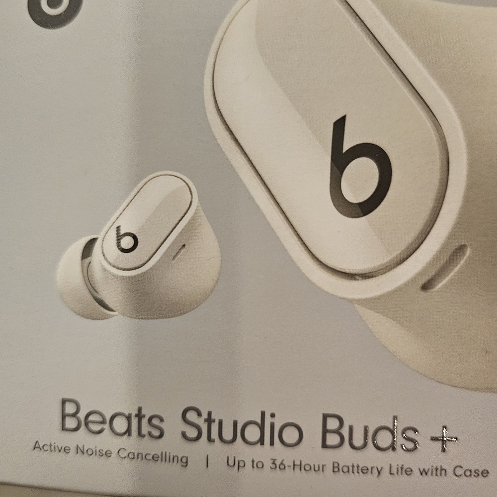 Beats Studio Buds